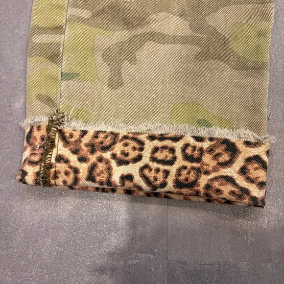 ONE TEASPOON Bandits High Waist Cropped‎ Boyfriend Straight Leg Camo Jeans 30 - Picture 5 of 16